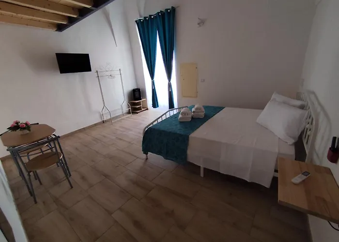 Via Roma B&B 산니콜라