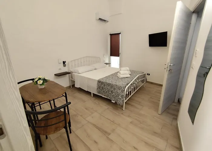 Via Roma 3* Sannicola