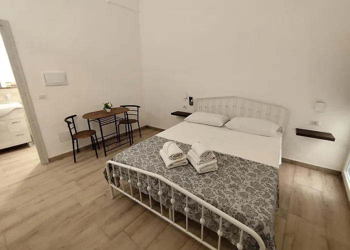 Via Roma 3* 산니콜라